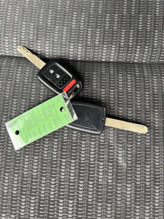 2016 Honda Fit 5dr Hatchback CVT LX - 22937341 - 29