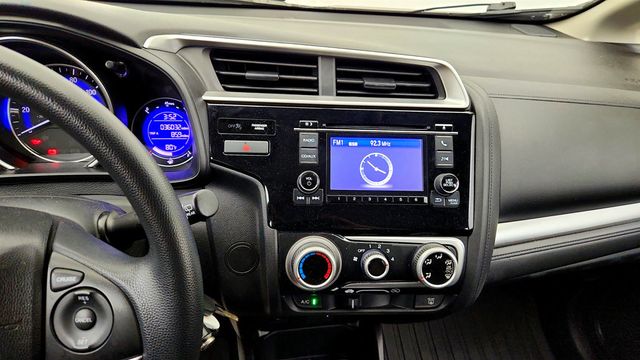 2016 Honda Fit 5dr Hatchback CVT LX - 23050681 - 13