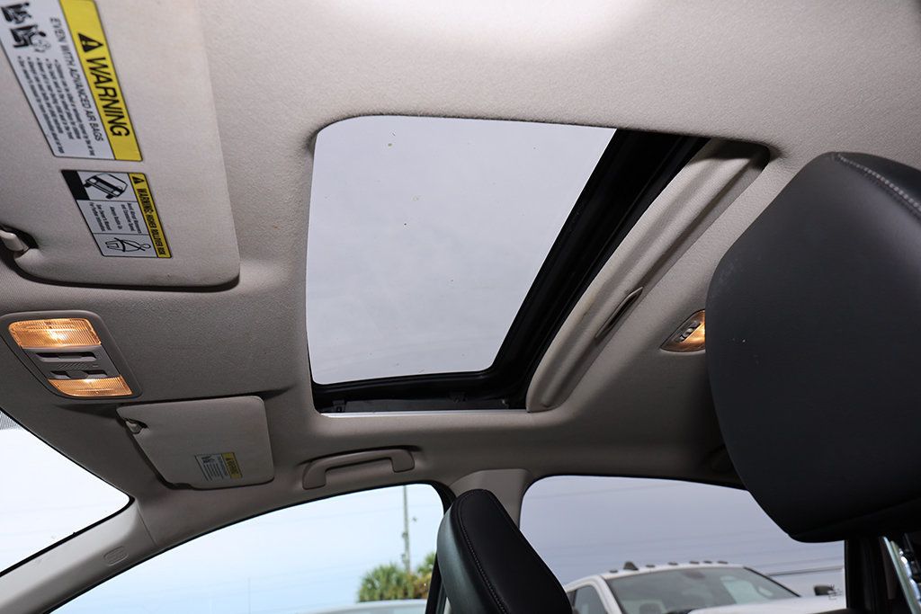 2016 Honda HR-V EX-L photo 17
