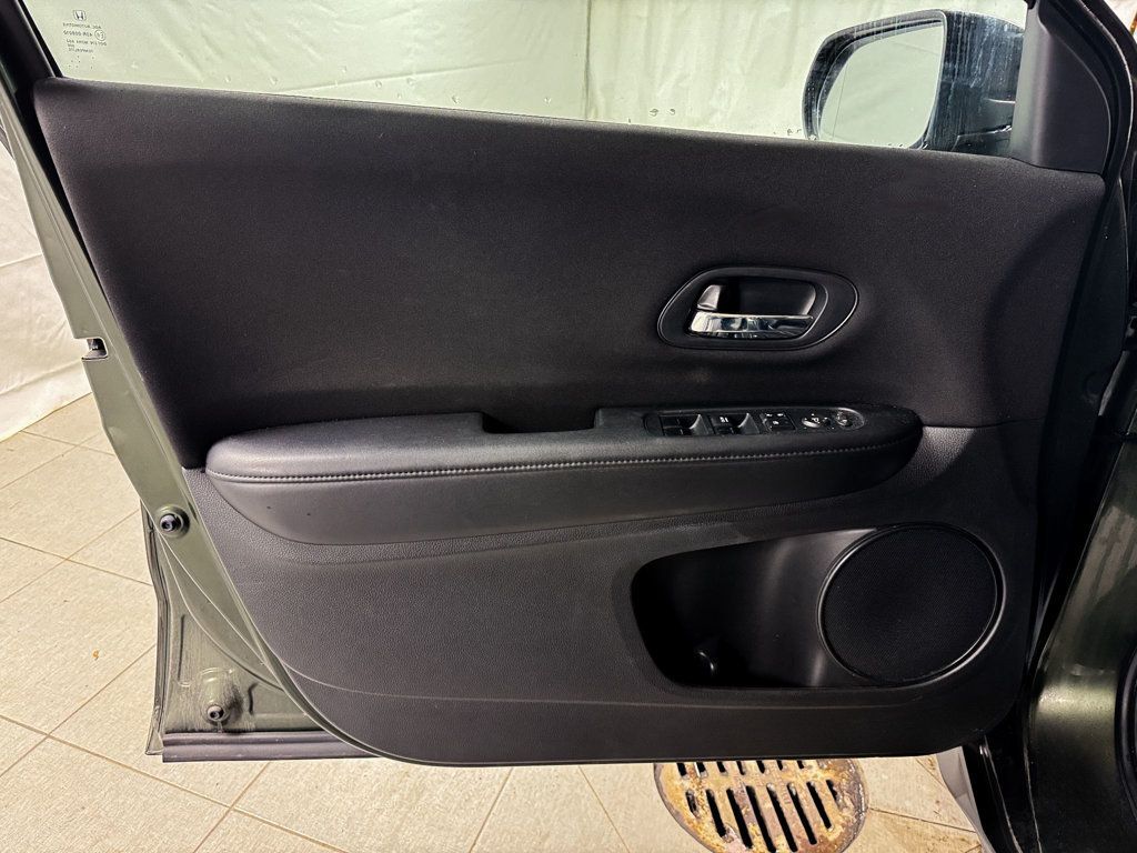 2016 Honda HR-V LX AWD - 22973554 - 13