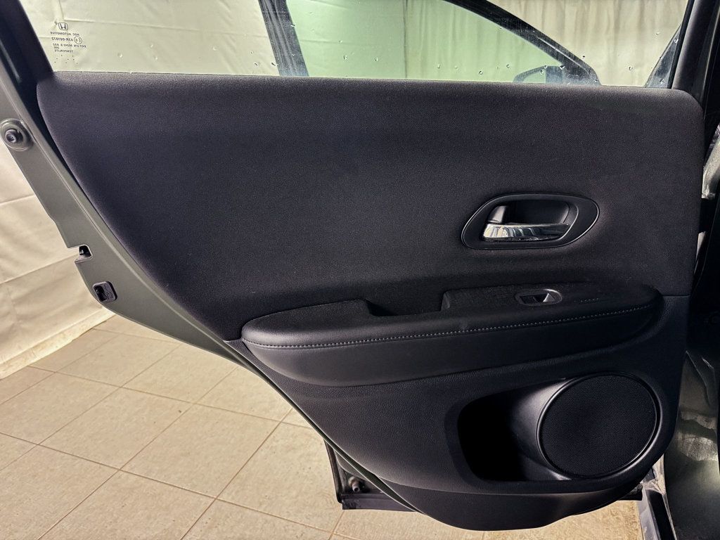 2016 Honda HR-V LX AWD - 22973554 - 14