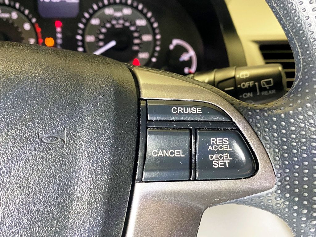 2016 Honda Odyssey 5dr EX - 22979407 - 21