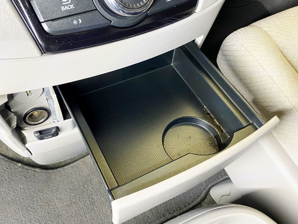 2016 Honda Odyssey 5dr EX - 22979407 - 33