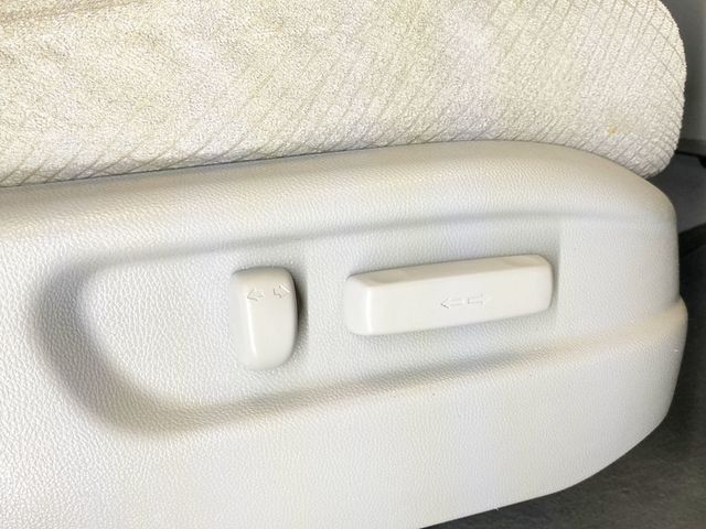 2016 Honda Odyssey 5dr EX - 22979407 - 39