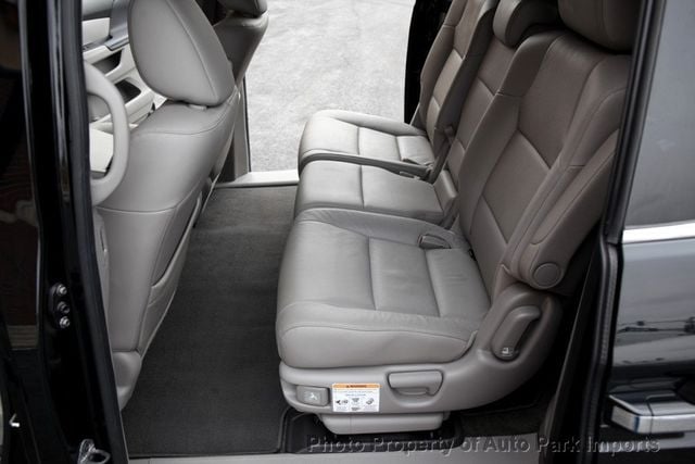 2016 Honda Odyssey 5dr EX-L - 22929585 - 21