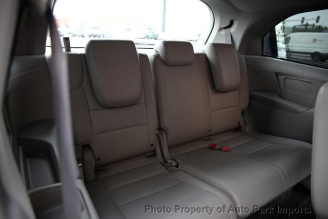 2016 Honda Odyssey 5dr EX-L - 22929585 - 24