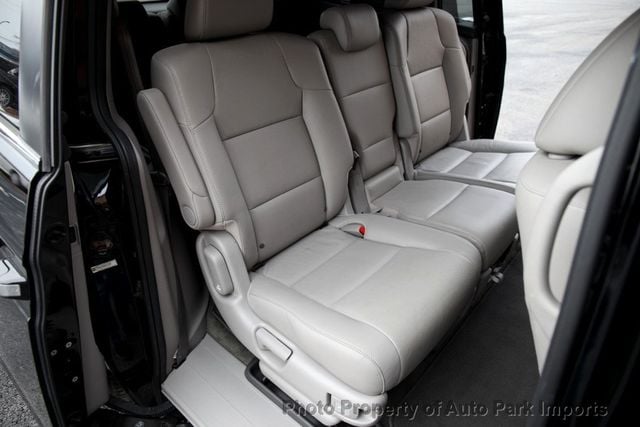 2016 Honda Odyssey 5dr EX-L - 22929585 - 26