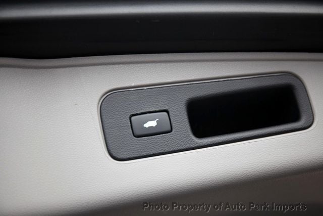 2016 Honda Odyssey 5dr EX-L - 22929585 - 46