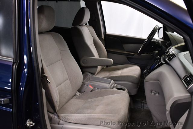 2016 Honda Odyssey 5dr EX-L - 23037180 - 11