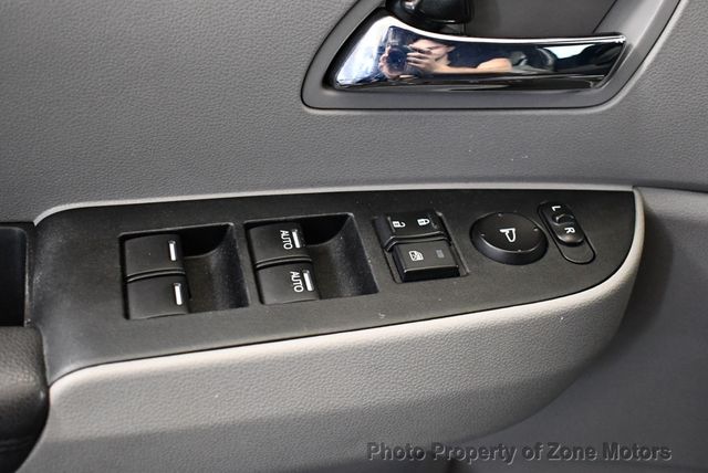 2016 Honda Odyssey 5dr EX-L - 23037180 - 27
