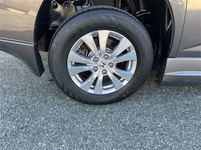 2016 Honda Odyssey 5dr EX-L - 22955519 - 18