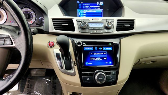 2016 Honda Odyssey 5dr EX-L - 23079273 - 17