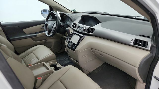 2016 Honda Odyssey 5dr EX-L - 23079273 - 25
