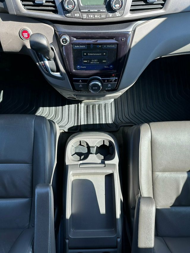 2016 Honda Odyssey 5dr EX-L - 22315404 - 27