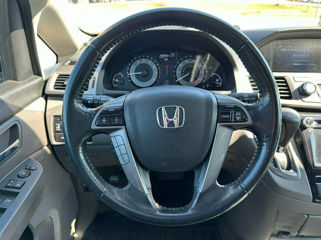 2016 Honda Odyssey 5dr EX-L - 22315404 - 28