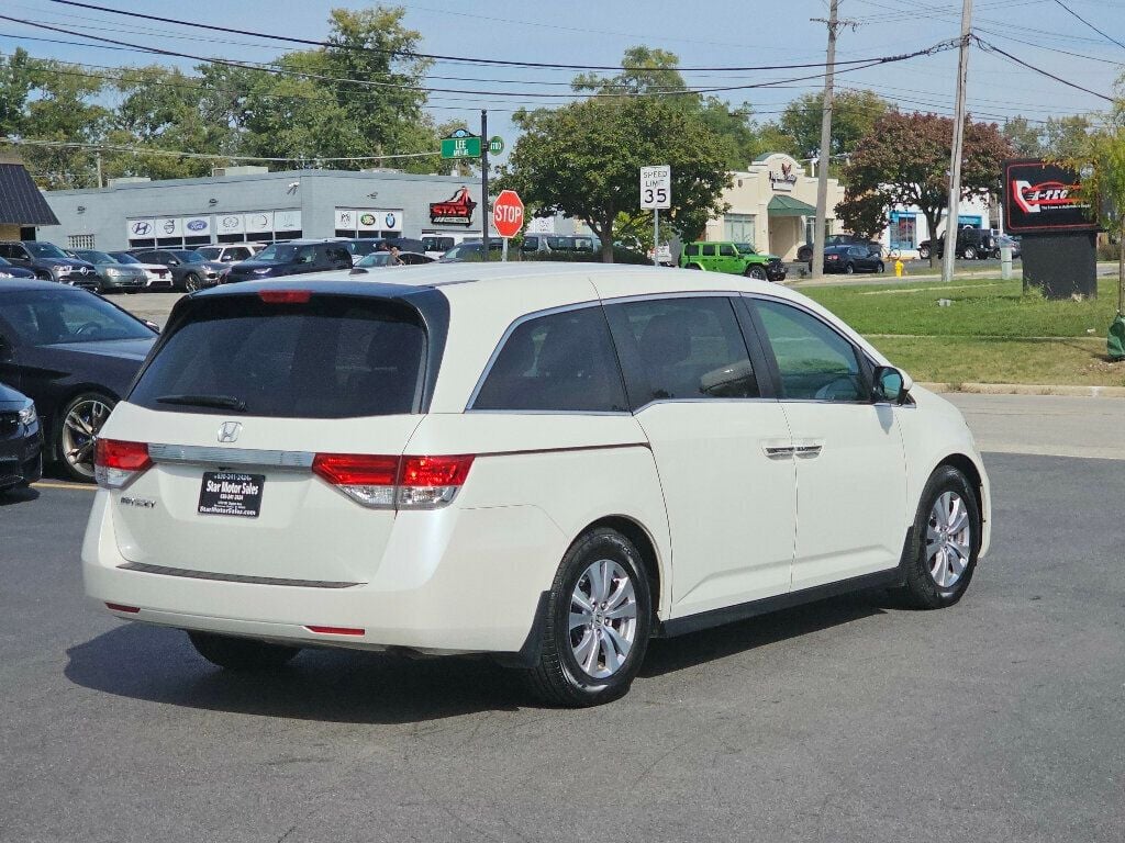 2016 Honda Odyssey EX-L photo 2
