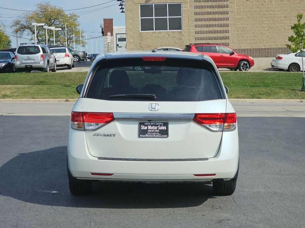 2016 Honda Odyssey EX-L photo 3