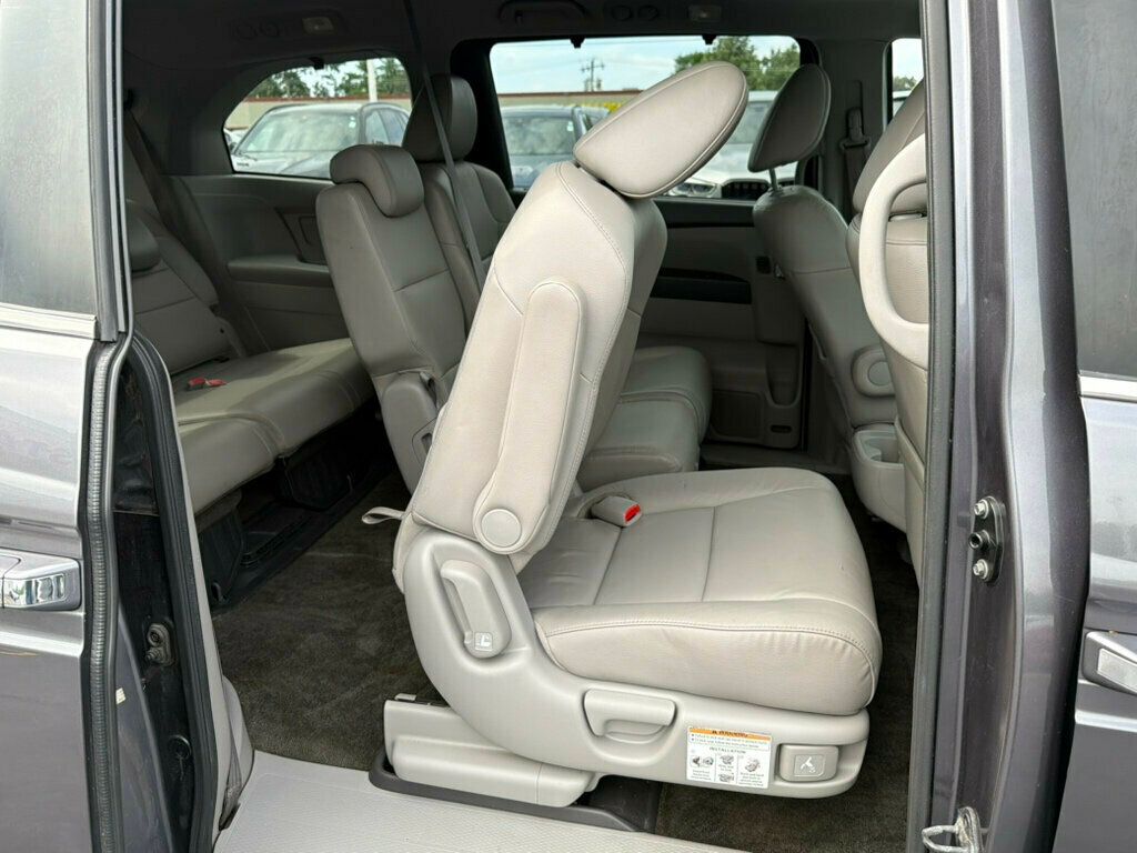 2016 Honda Odyssey 5dr EX-L - 23029934 - 19