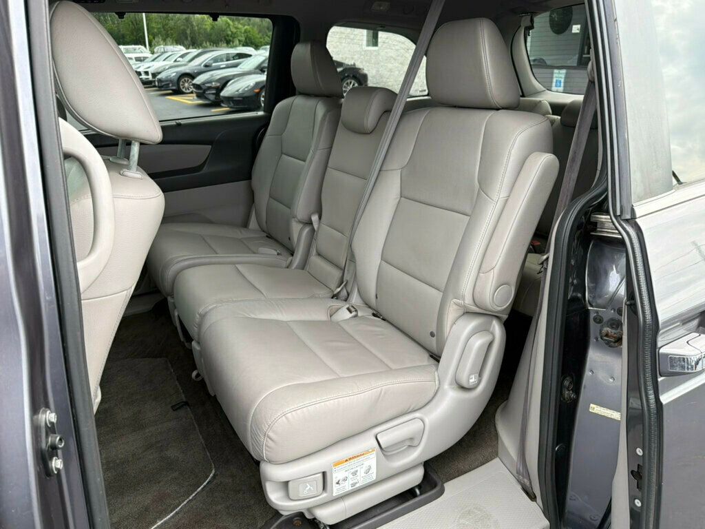 2016 Honda Odyssey 5dr EX-L - 23029934 - 21