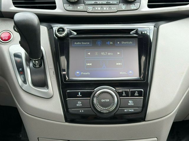 2016 Honda Odyssey 5dr EX-L - 23029934 - 31
