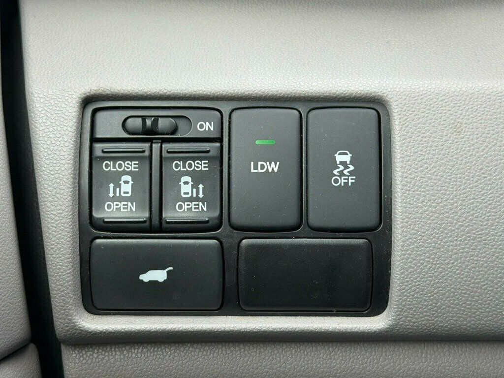 2016 Honda Odyssey 5dr EX-L - 23029934 - 40