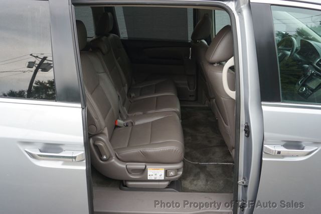 2016 Honda Odyssey 5dr EX-L - 23079880 - 14
