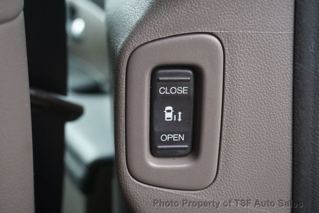 2016 Honda Odyssey 5dr EX-L - 23079880 - 34