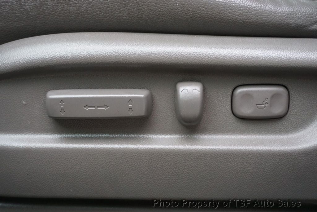 2016 Honda Odyssey 5dr EX-L - 23079880 - 39
