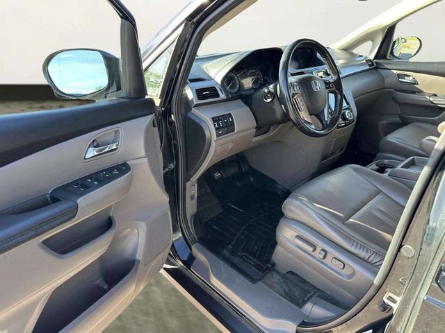 2016 Honda Odyssey 5dr EX-L w/Navi - 23030345 - 12