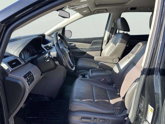 2016 Honda Odyssey 5dr EX-L w/Navi - 23030345 - 14