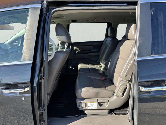 2016 Honda Odyssey 5dr EX-L w/Navi - 23030345 - 15