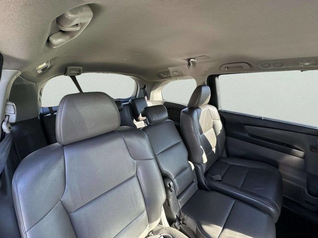 2016 Honda Odyssey 5dr EX-L w/Navi - 23030345 - 18