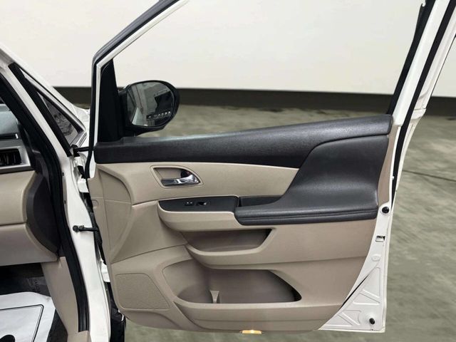 2016 Honda Odyssey 5dr EX-L w/Navi - 23052207 - 19