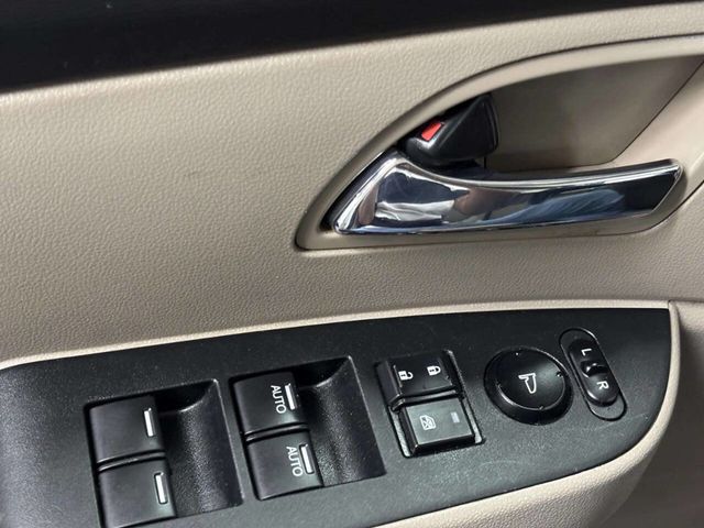 2016 Honda Odyssey 5dr EX-L w/Navi - 23052207 - 27