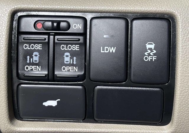 2016 Honda Odyssey 5dr EX-L w/Navi - 23052207 - 28