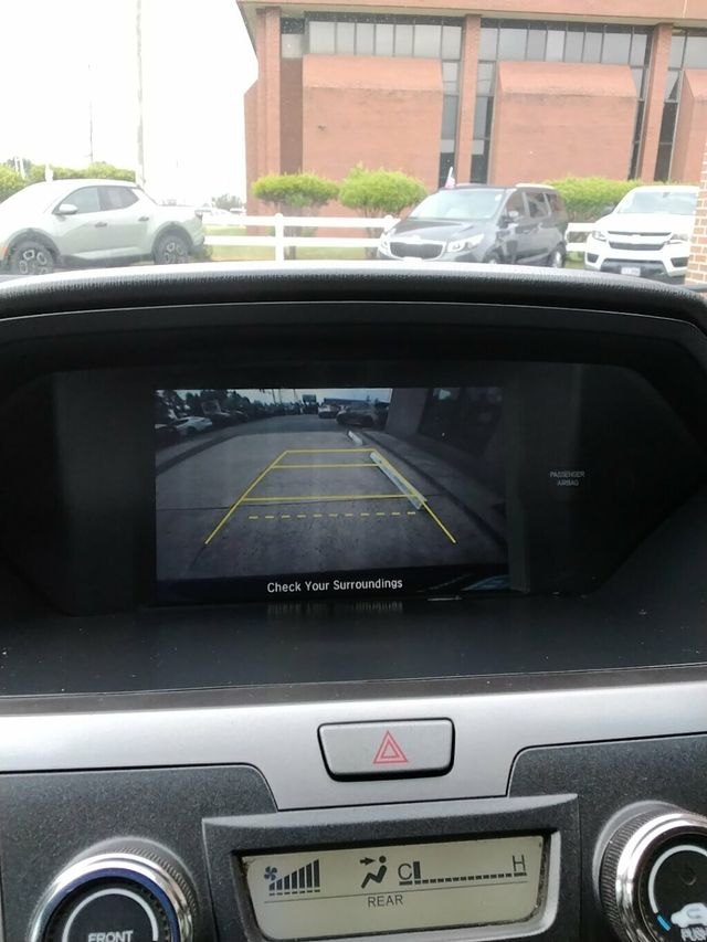 2016 Honda Odyssey 5dr LX - 23055669 - 22