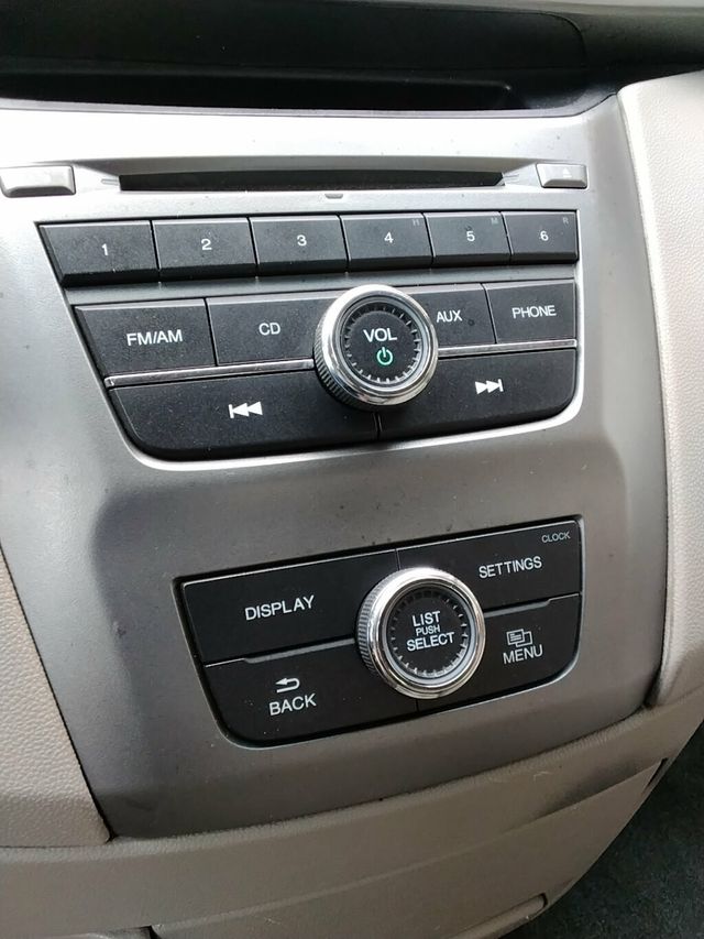 2016 Honda Odyssey 5dr LX - 23055669 - 24