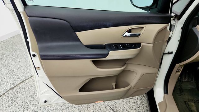 2016 Honda Odyssey 5dr LX - 23095511 - 9