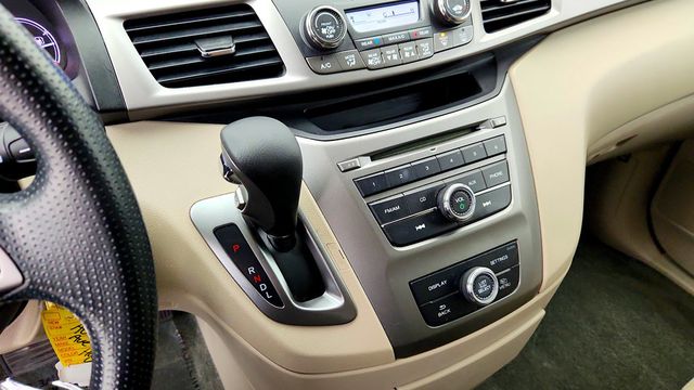 2016 Honda Odyssey 5dr LX - 23095511 - 15