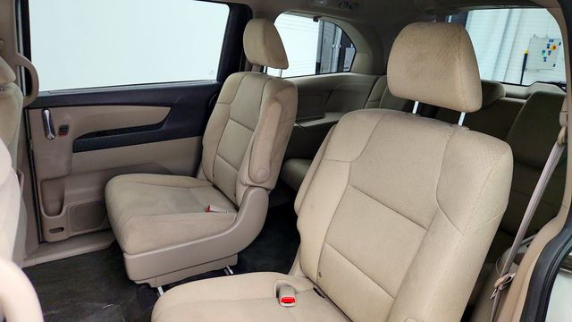 2016 Honda Odyssey 5dr LX - 23095511 - 18