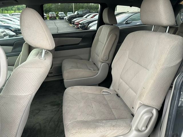 2016 Honda Odyssey 5dr LX - 23060479 - 18
