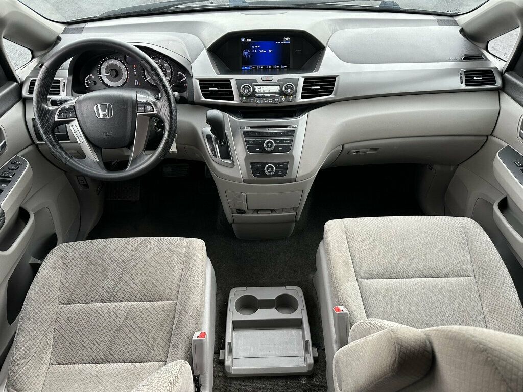2016 Honda Odyssey 5dr LX - 23060479 - 1