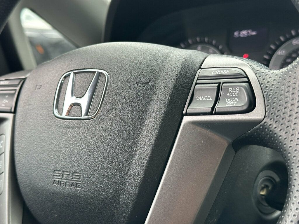 2016 Honda Odyssey 5dr LX - 23060479 - 25