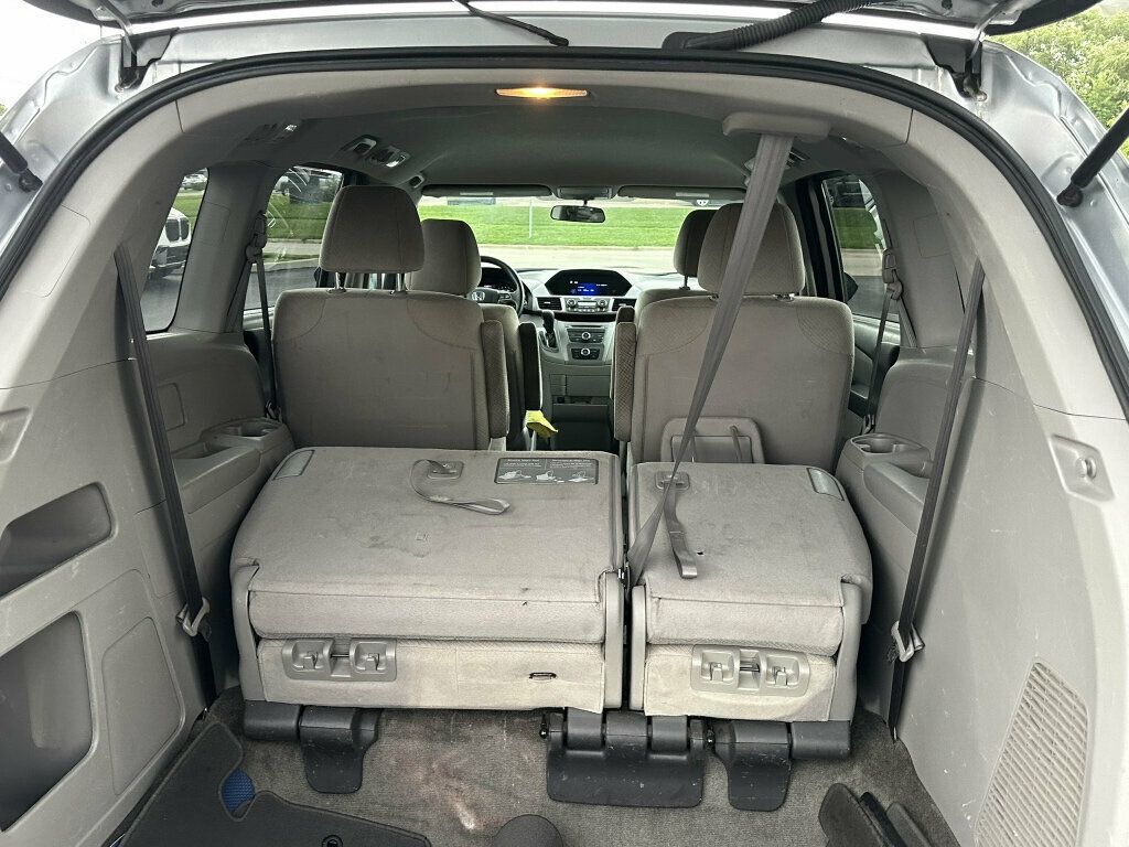 2016 Honda Odyssey 5dr LX - 23060479 - 33