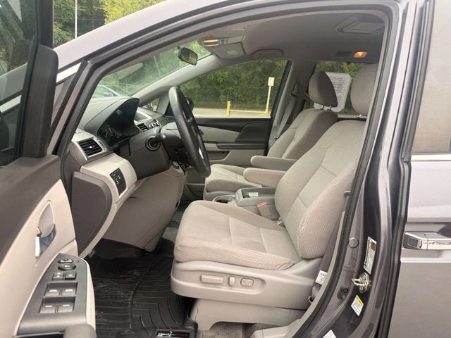 2016 Honda Odyssey 5dr SE - 23025311 - 6