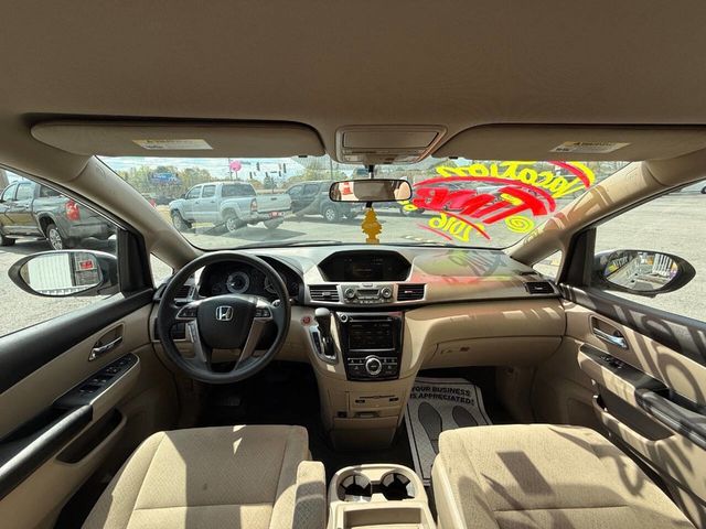 2016 Honda Odyssey 5dr SE - 23005196 - 12