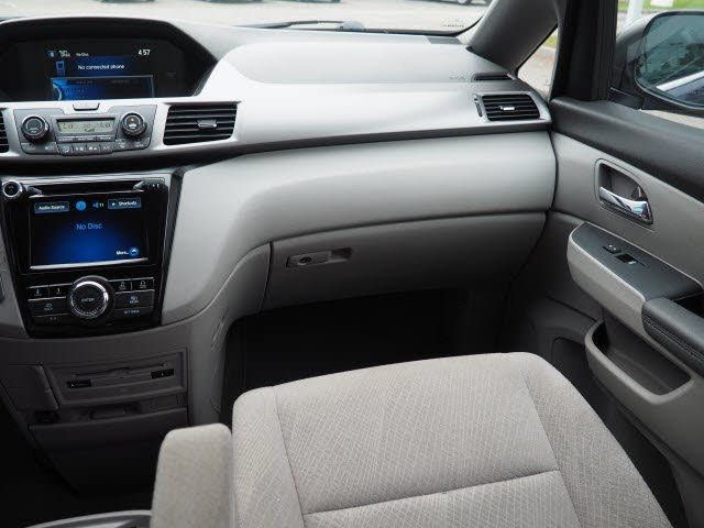 2016 Honda Odyssey 5dr SE - 18340609 - 18