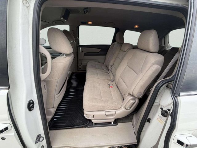 2016 Honda Odyssey 5dr SE - 23002120 - 24