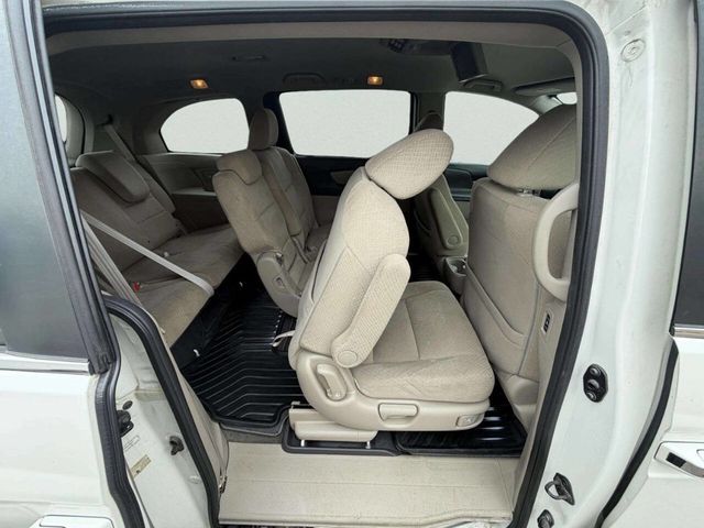 2016 Honda Odyssey 5dr SE - 23002120 - 30