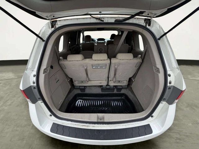 2016 Honda Odyssey 5dr SE - 23002120 - 8